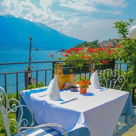 All'azzurro