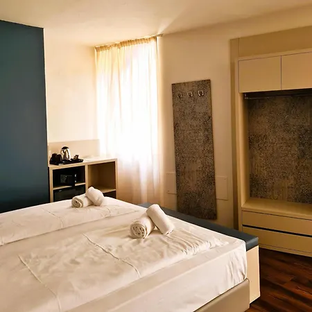 Hotel All'azzurro Limone sul Garda
