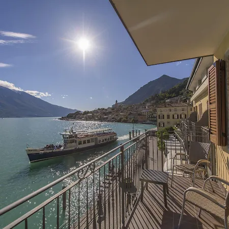 מלון All'azzurro 4*