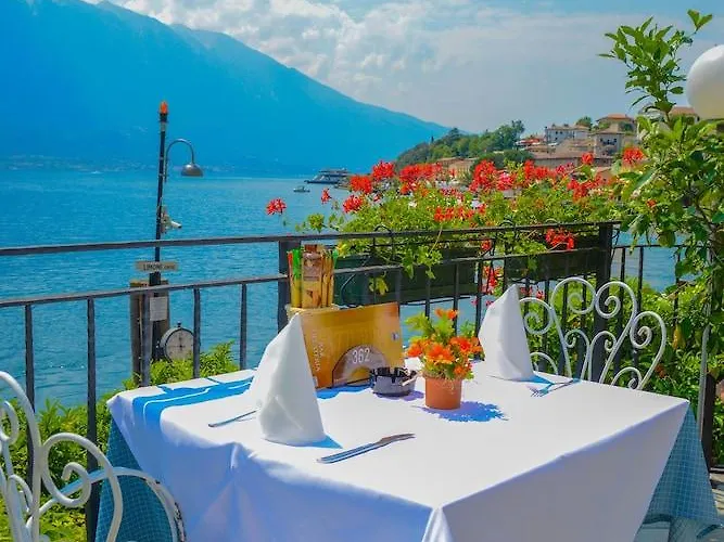 All'azzurro