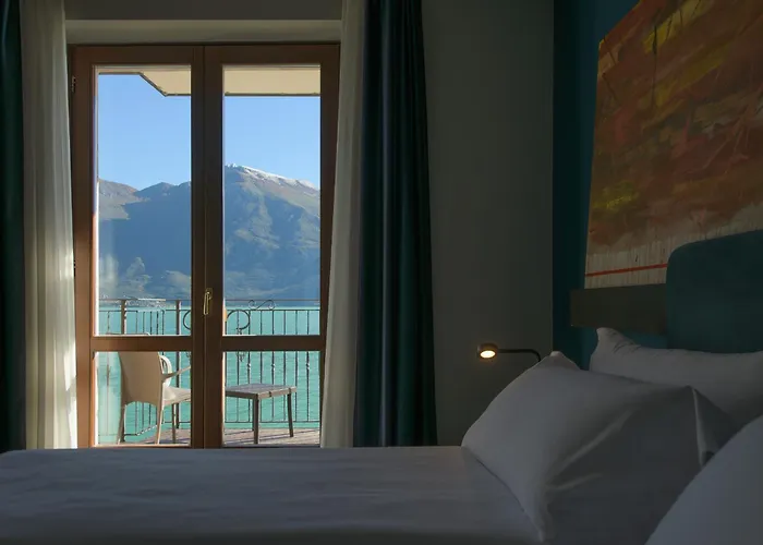 All'azzurro Limone sul Garda