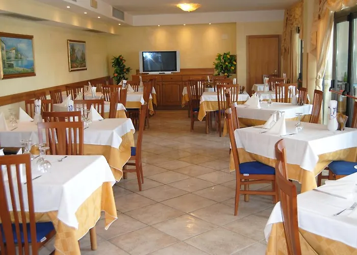 All'azzurro Hotel 4*