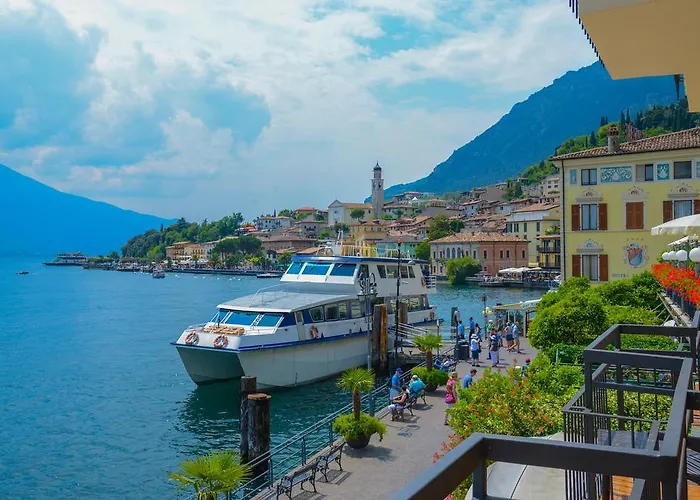 All'azzurro Hotel Limone sul Garda