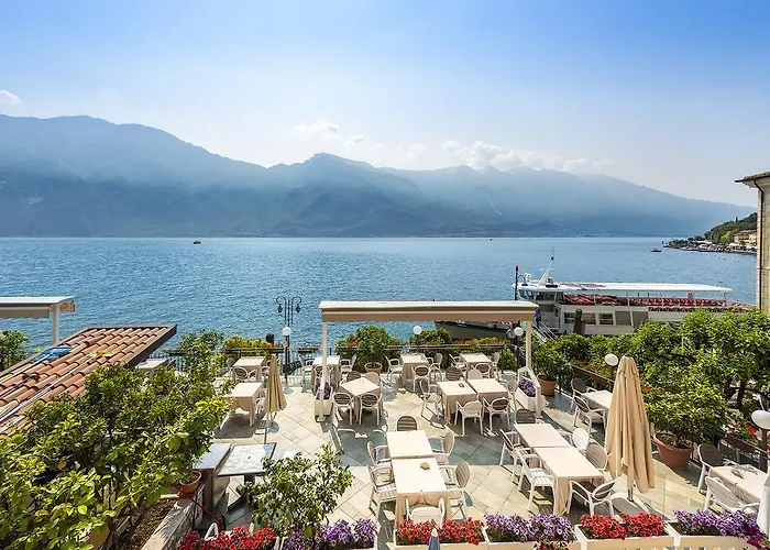 All'azzurro Limone sul Garda