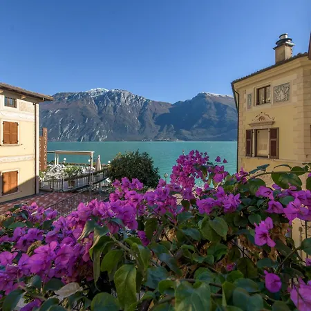 All'azzurro Limone sul Garda